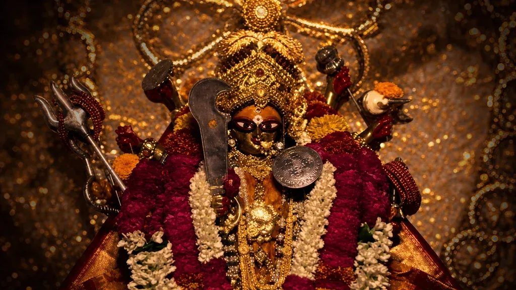 Katyayani Devi Mandir, Vrindavan — Maa Katyayani Shakti Peeth Vrindavan (Radha Bagh) Complete Guide: Where Goddess Sati’s Hair Tresses Fell & the Gopis Prayed to Wed Sri Krishna