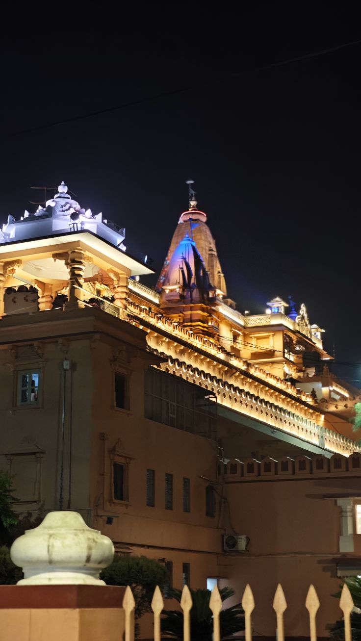 Shri Krishna Janmabhoomi Temple Complex, Mathura — Mathura & Vrindavan Janmashtami 2026: Official Dates, Midnight Abhishek & Temple Itinerary