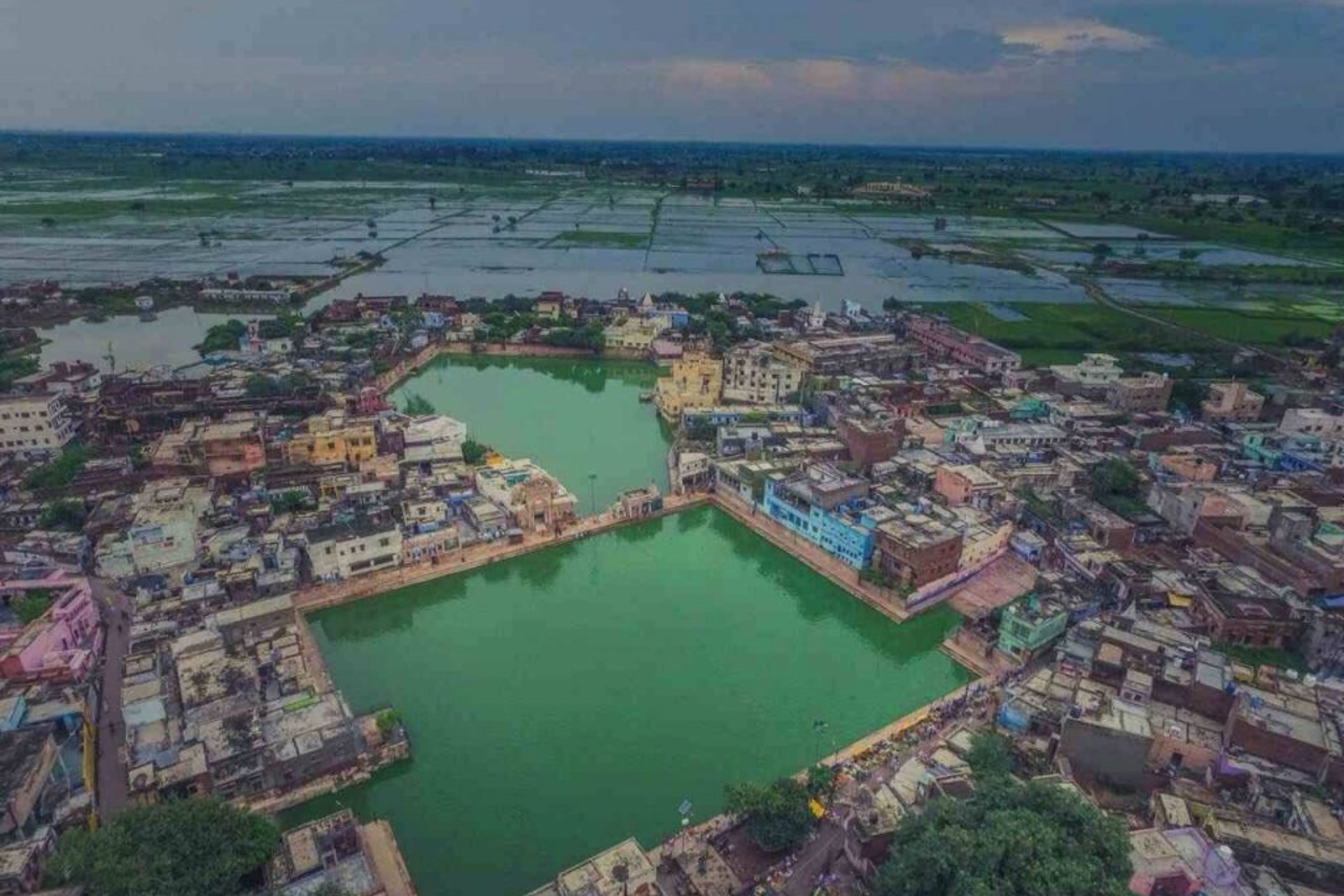 Radha Kund & Shyam Kund, Govardhan Vrindavan Braj Dham — Darshan View 2 (Radha Kund & Shyam Kund: History, Sacred Snan Rules, Arishtasura Pastime & Sangam Guide)